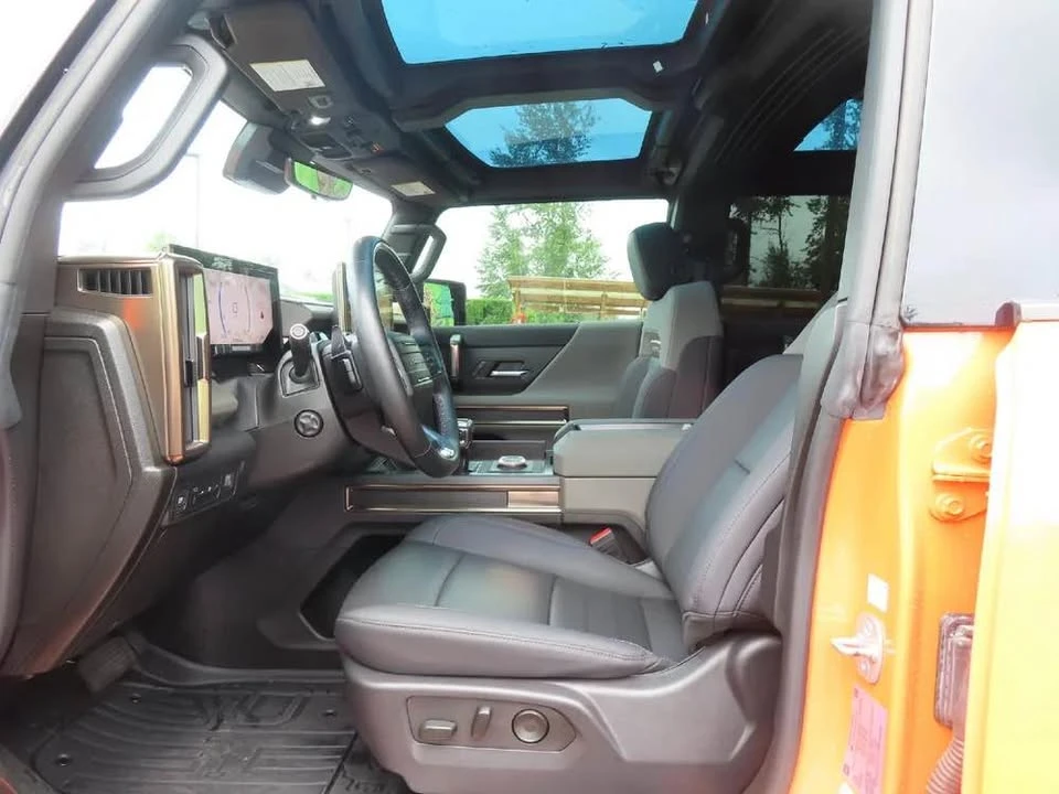 2024 GMC Hummer EV - Image 4 of 5