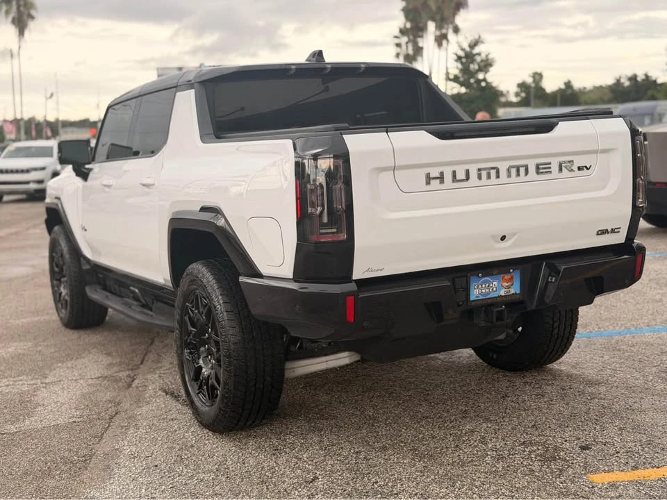 2024 GMC Hummer EV - Image 4 of 8