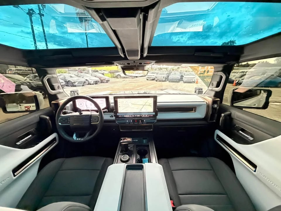 2024 GMC Hummer EV - Image 7 of 8