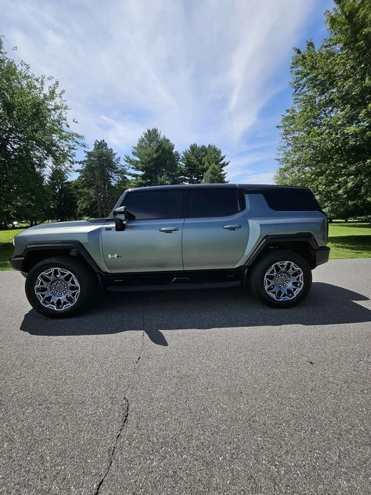 2024 GMC Hummer EV - Image 3 of 20