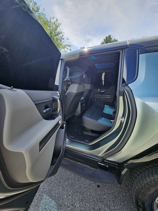 2024 GMC Hummer EV - Image 5 of 20
