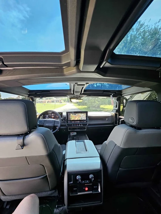 2024 GMC Hummer EV - Image 13 of 20
