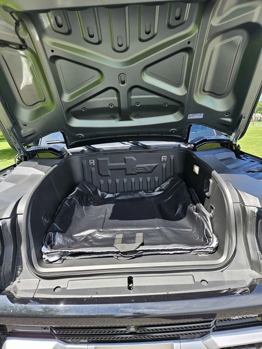 2024 GMC Hummer EV - Image 10 of 20
