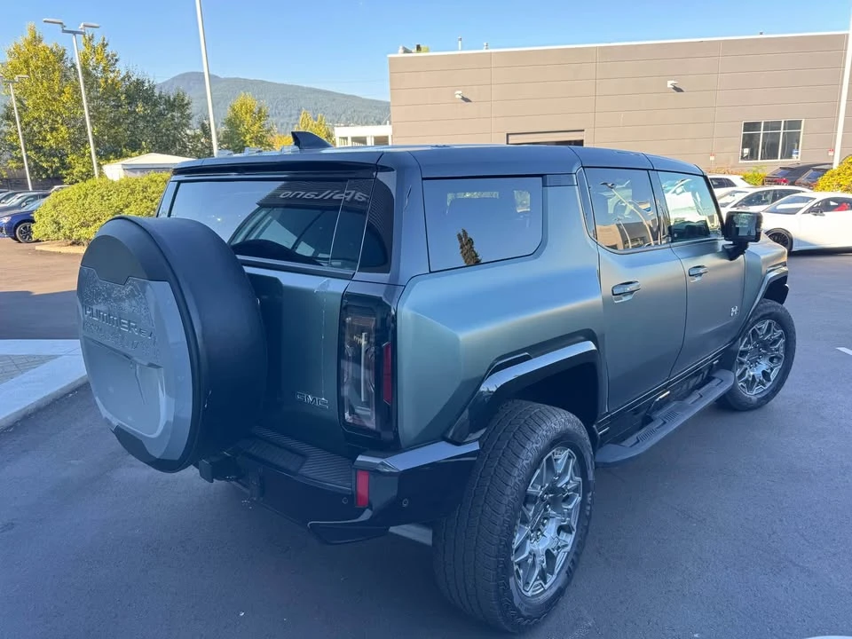 2024 GMC Hummer EV - Image 6 of 19