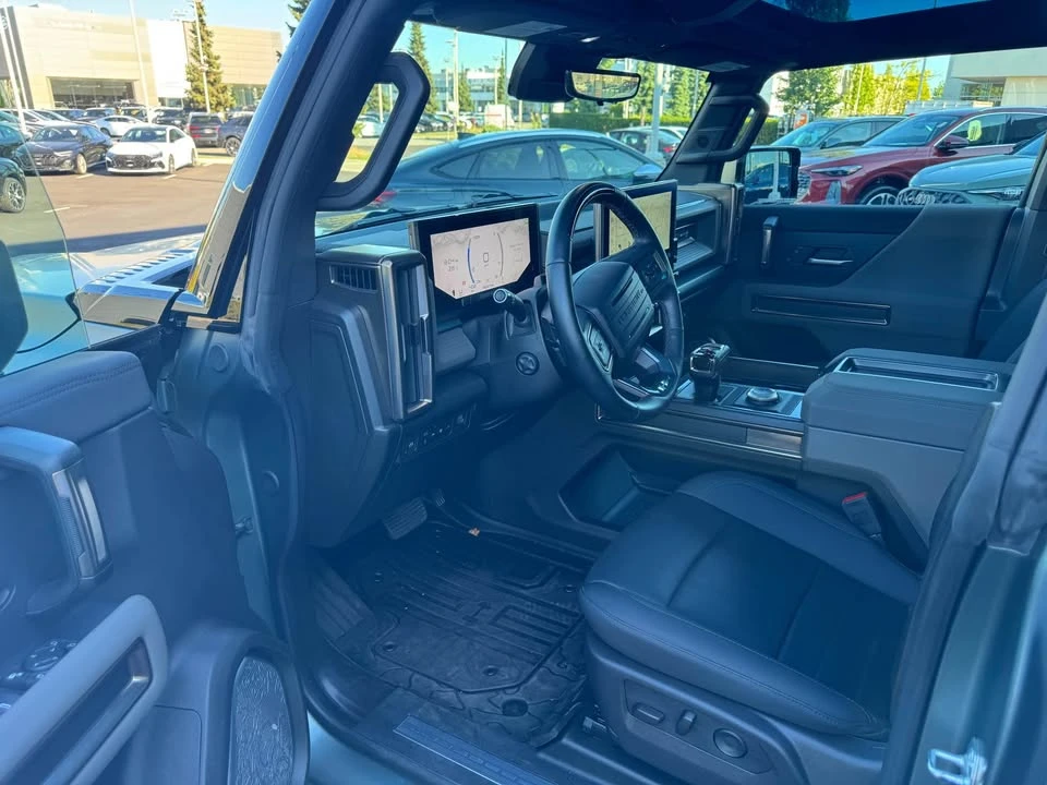 2024 GMC Hummer EV - Image 9 of 19