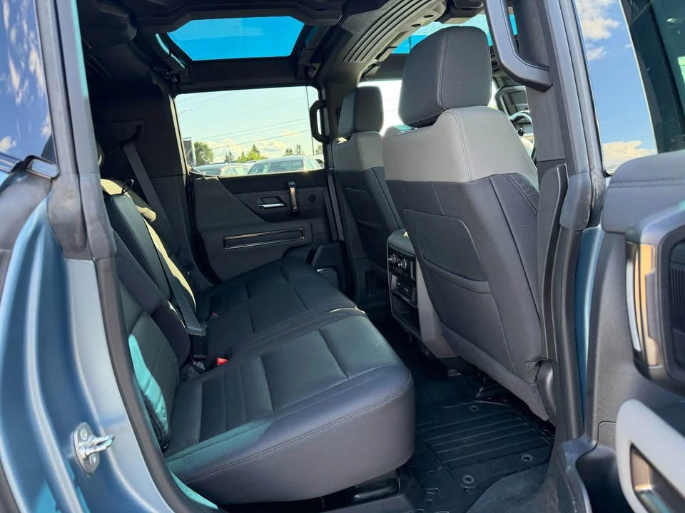 2024 GMC Hummer EV - Image 9 of 16