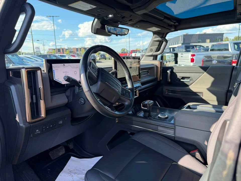 2024 GMC Hummer EV - Image 12 of 16