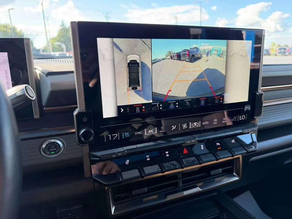 2024 GMC Hummer EV - Image 16 of 16