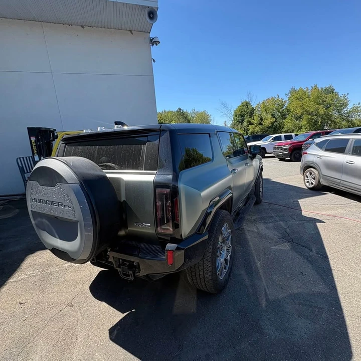 2024 GMC Hummer EV - Image 4 of 14