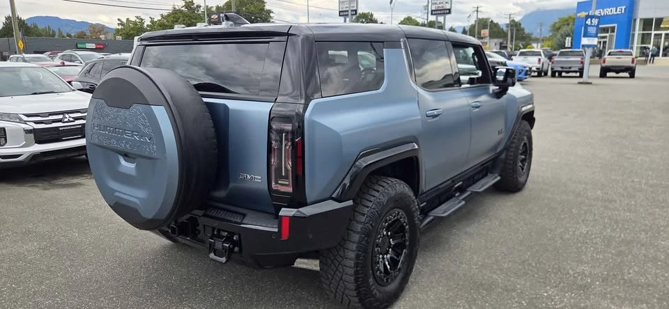2024 GMC Hummer EV - Image 4 of 7