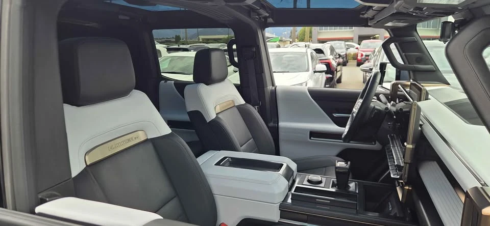 2024 GMC Hummer EV - Image 7 of 7