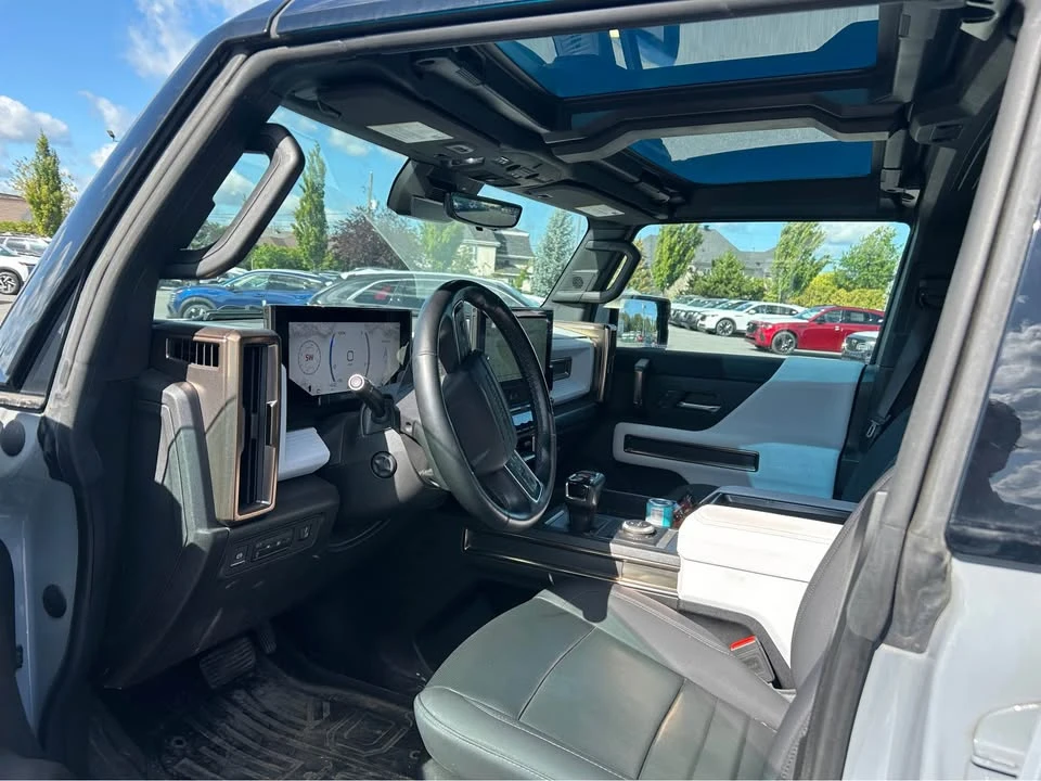 2024 GMC Hummer EV - Image 11 of 11