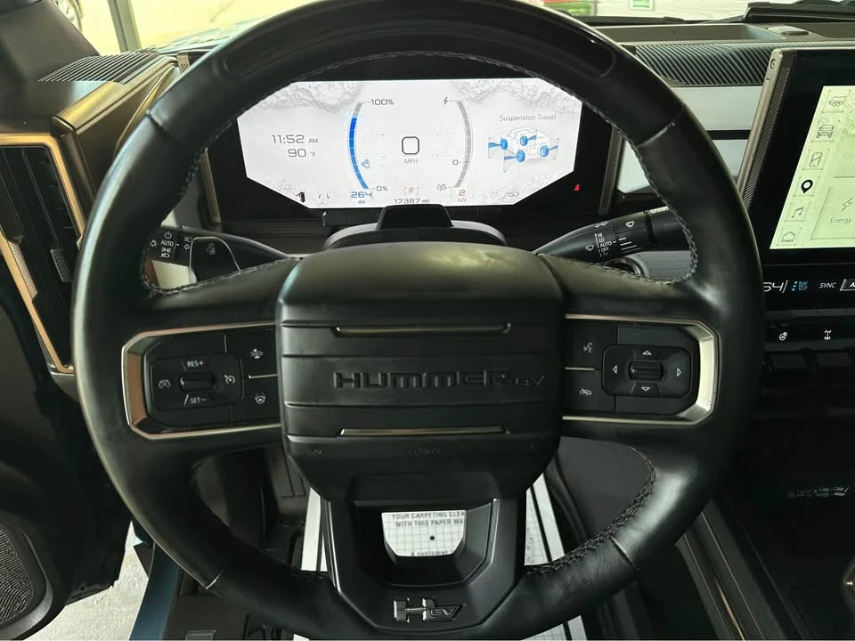 2024 GMC Hummer EV - Image 10 of 20