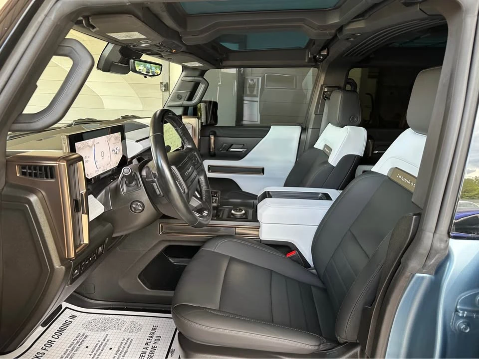 2024 GMC Hummer EV - Image 9 of 20