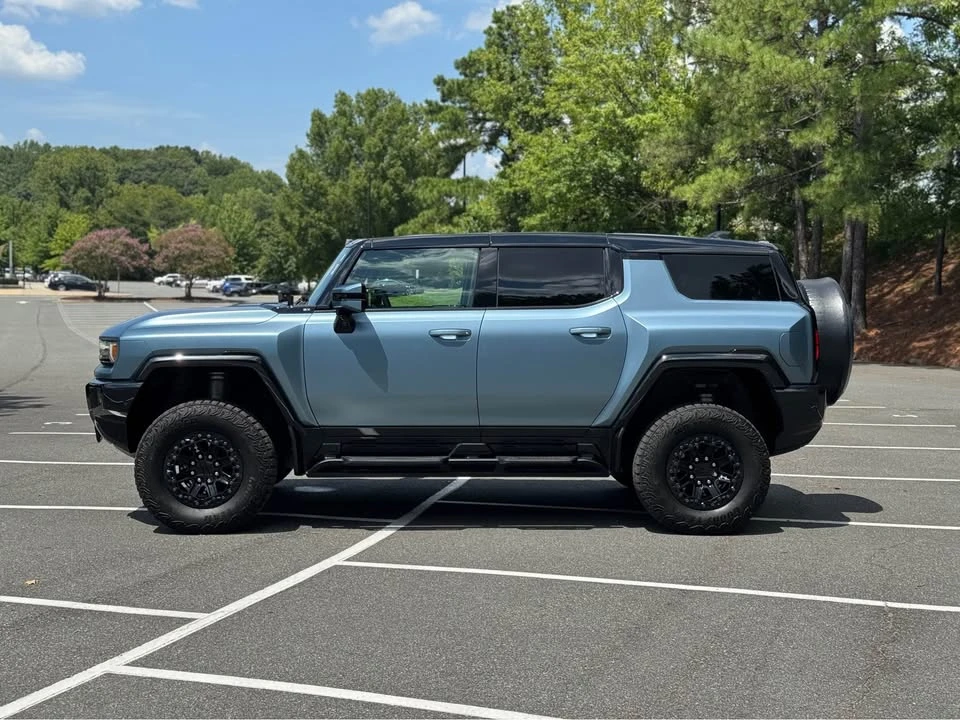 2024 GMC Hummer EV - Image 4 of 19