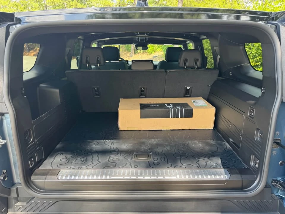 2024 GMC Hummer EV - Image 19 of 19