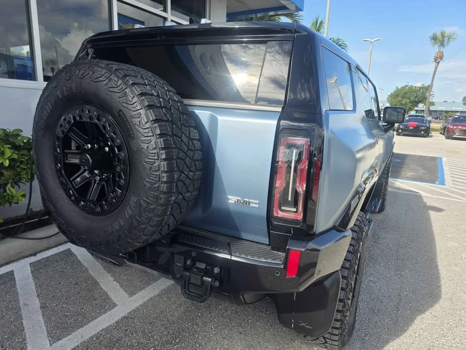 2024 GMC Hummer EV - Image 4 of 20