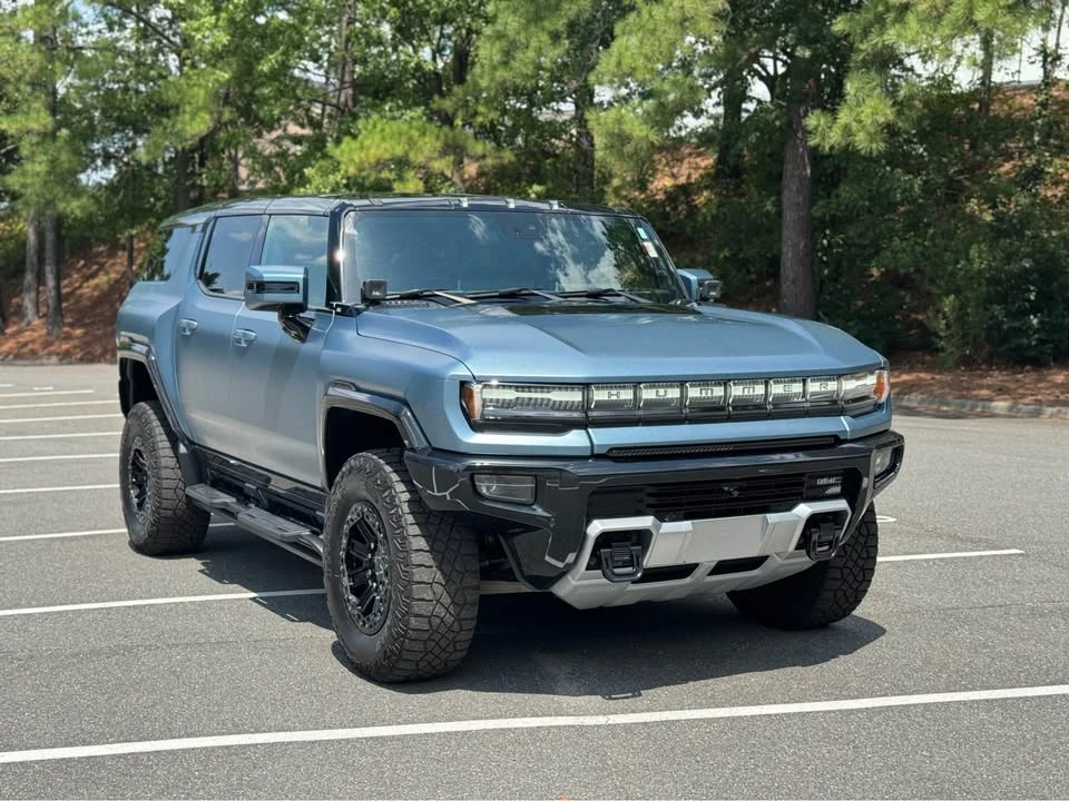 2024 GMC Hummer EV - Image 9 of 19