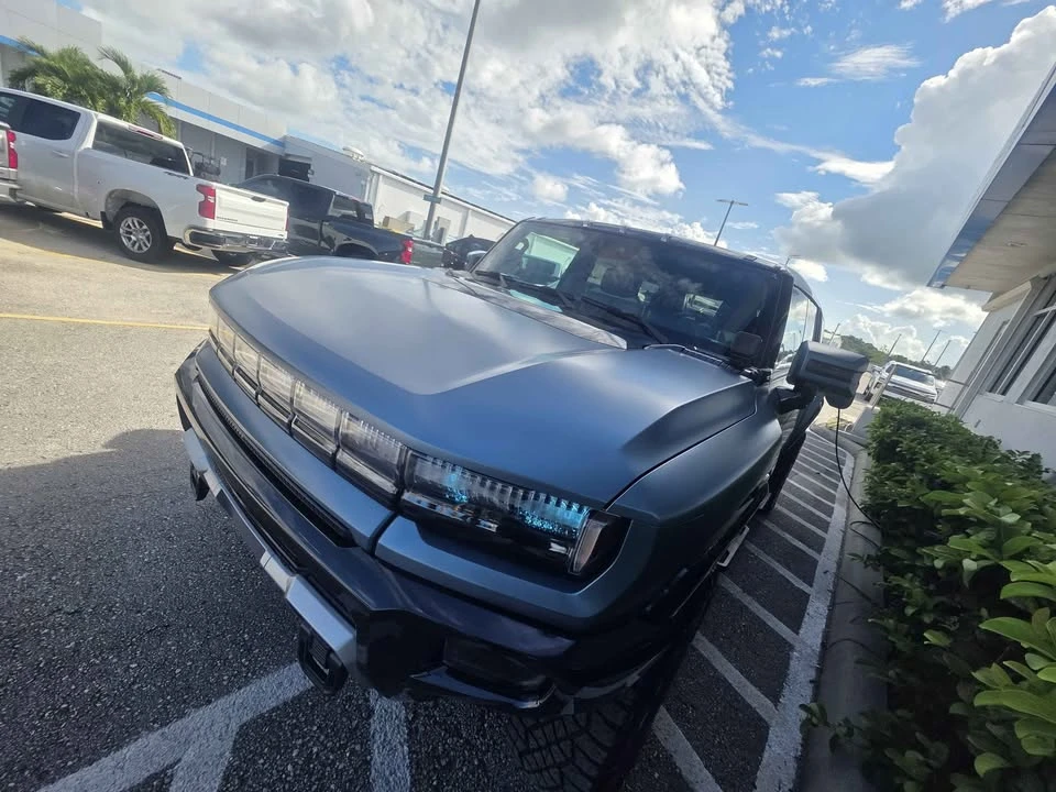 2024 GMC Hummer EV - Image 15 of 20