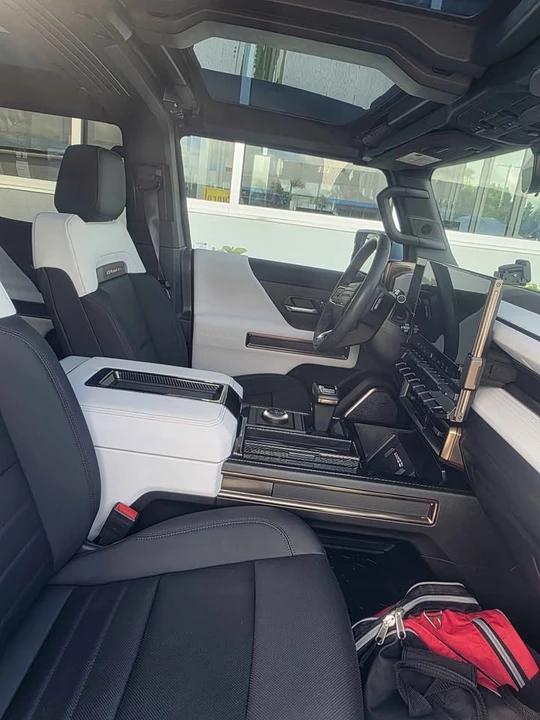 2024 GMC Hummer EV - Image 6 of 20