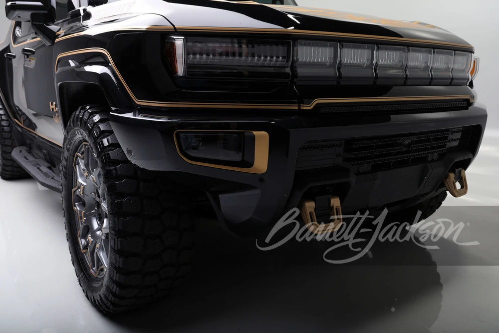 2024 GMC Hummer EV - Image 26 of 31