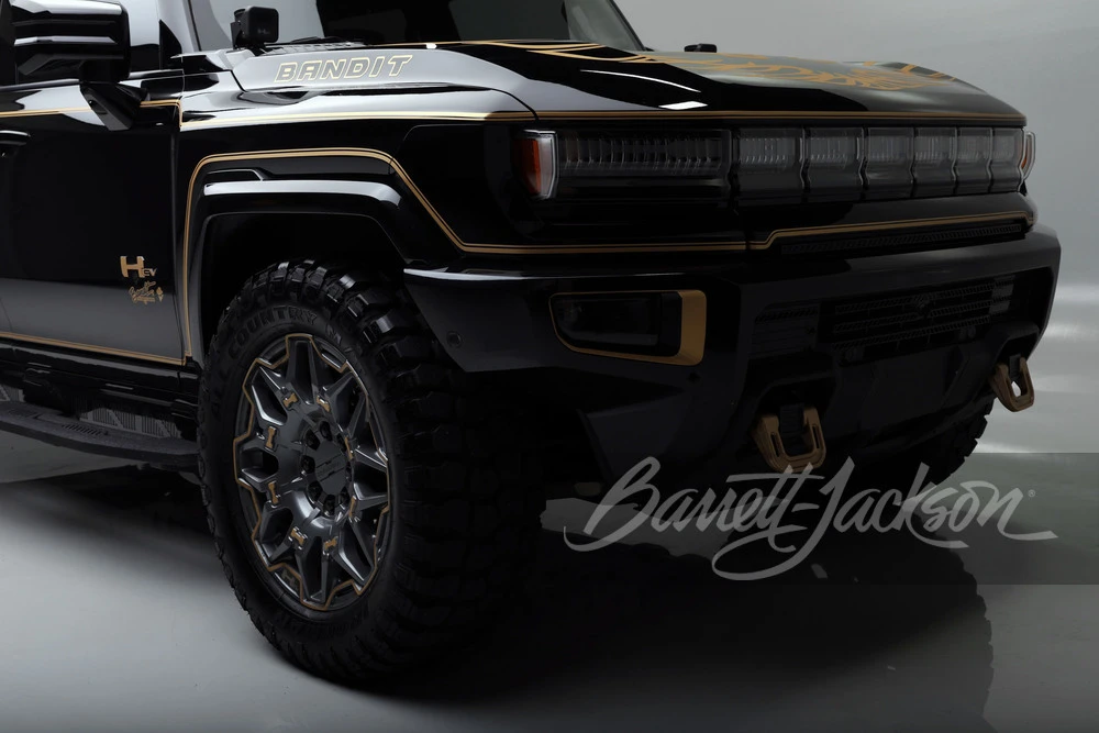 2024 GMC Hummer EV - Image 30 of 31