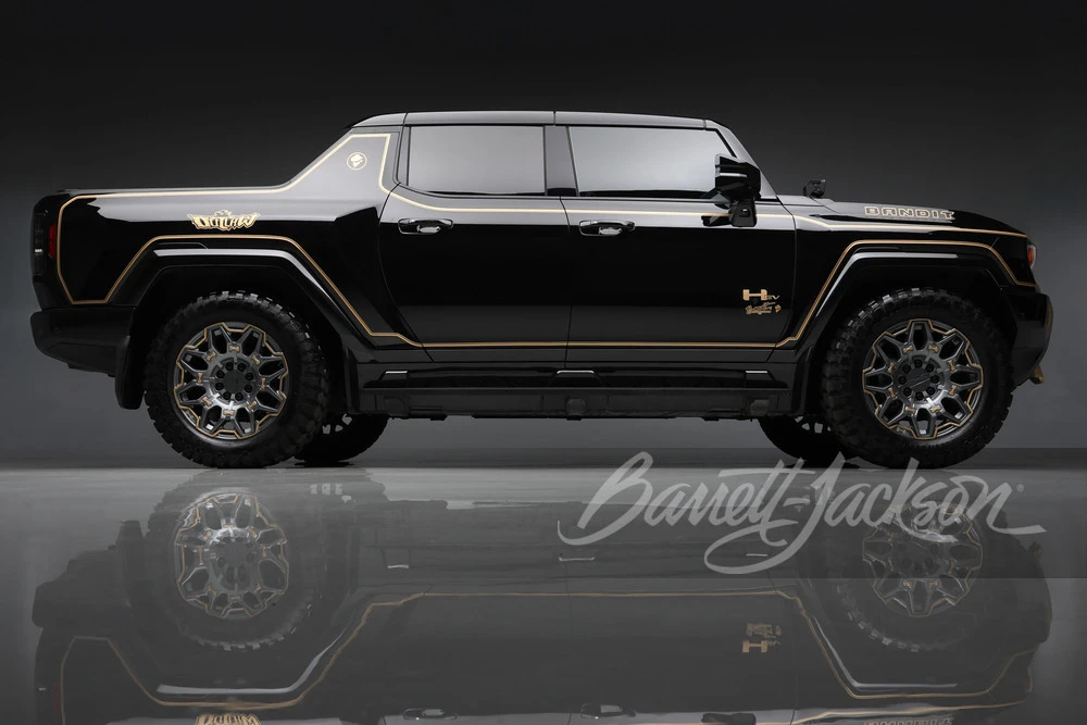2024 GMC Hummer EV - Image 25 of 31