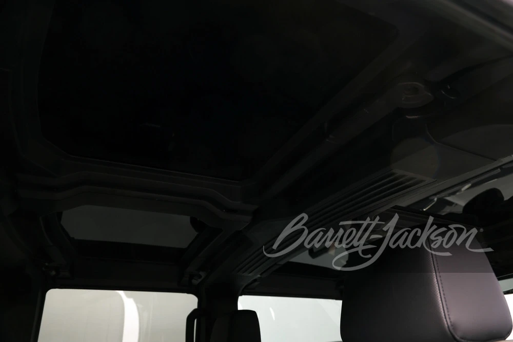 2024 GMC Hummer EV - Image 14 of 31