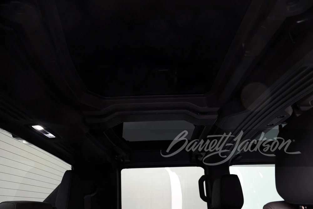 2024 GMC Hummer EV - Image 10 of 31