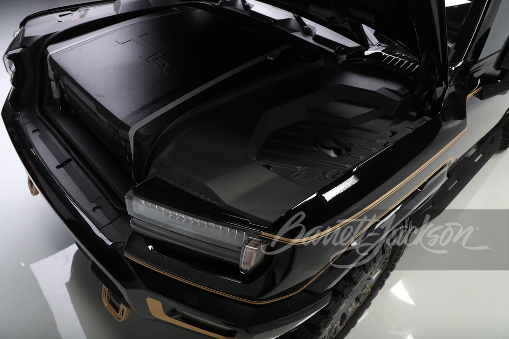 2024 GMC Hummer EV - Image 7 of 31