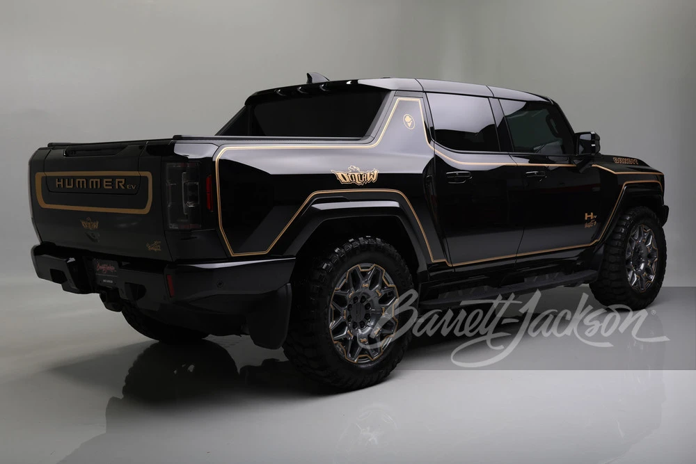 2024 GMC Hummer EV - Image 2 of 31