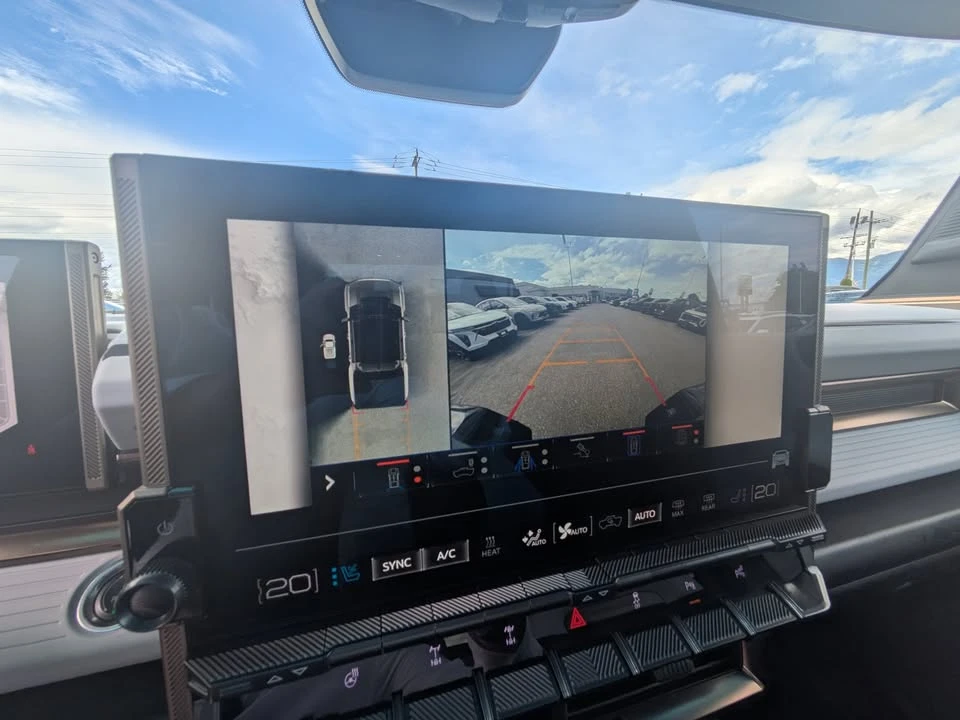 2024 GMC Hummer EV - Image 14 of 15