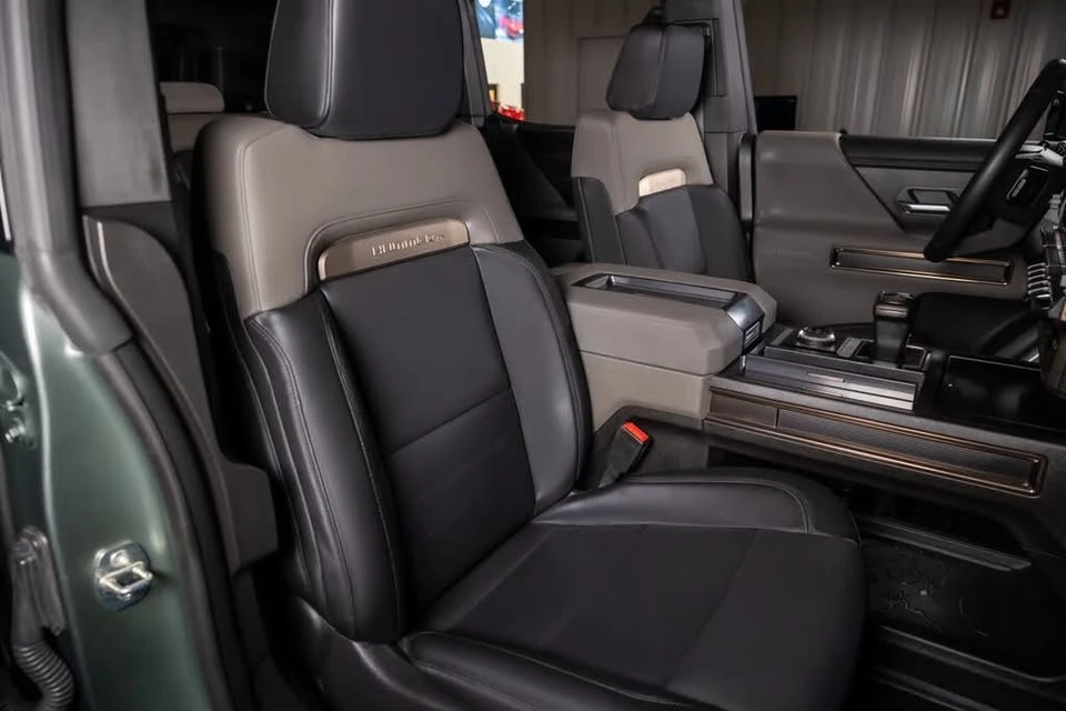 2024 GMC Hummer EV - Image 2 of 15