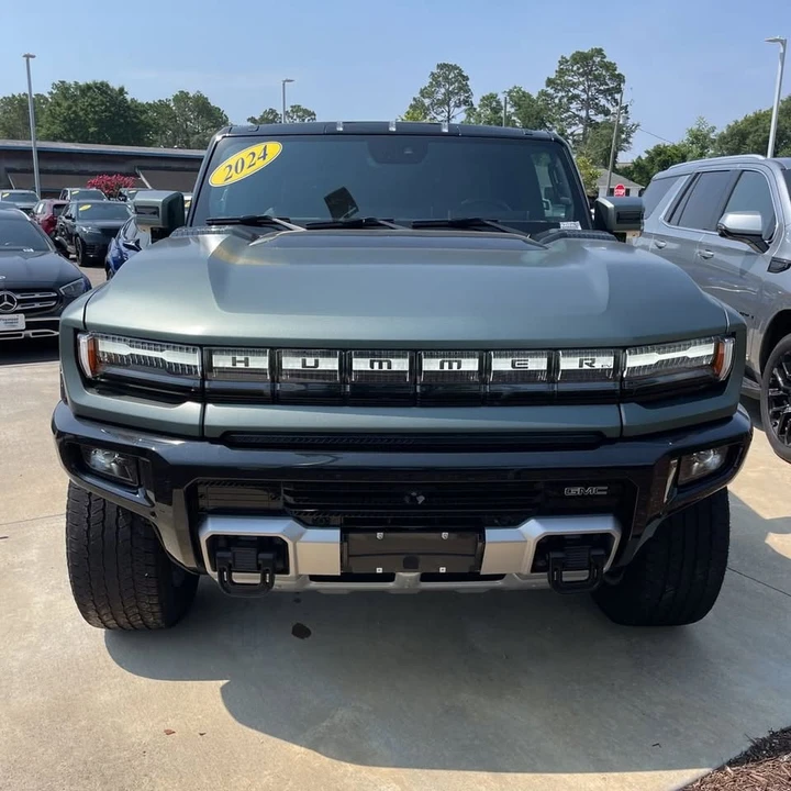 2024 GMC Hummer EV - Image 7 of 14