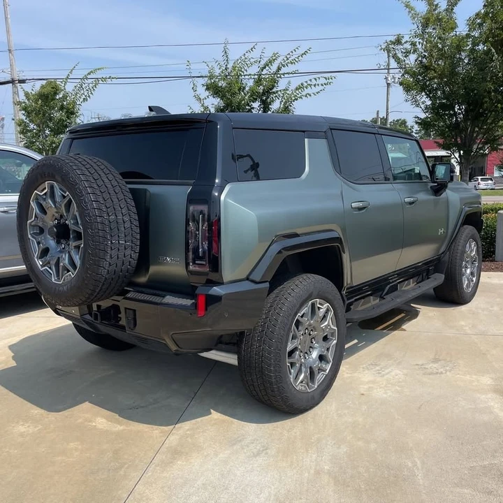 2024 GMC Hummer EV - Image 4 of 14