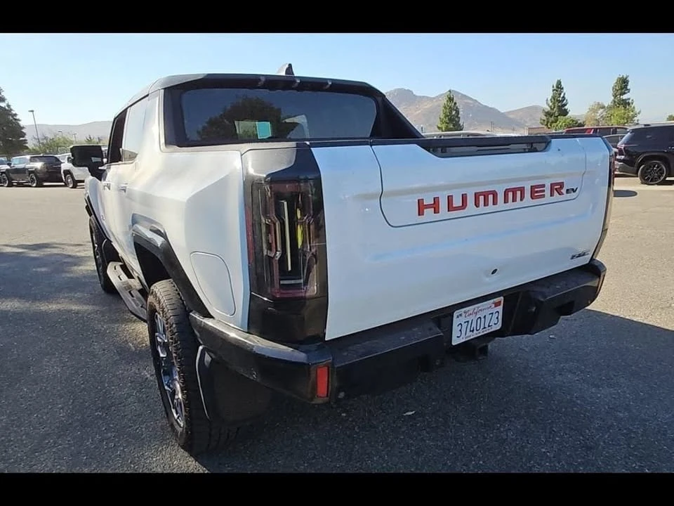 2024 GMC Hummer EV - Image 4 of 6