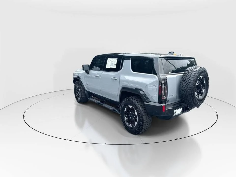 2024 GMC Hummer EV - Image 5 of 20
