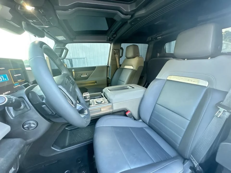 2024 GMC Hummer EV - Image 12 of 20