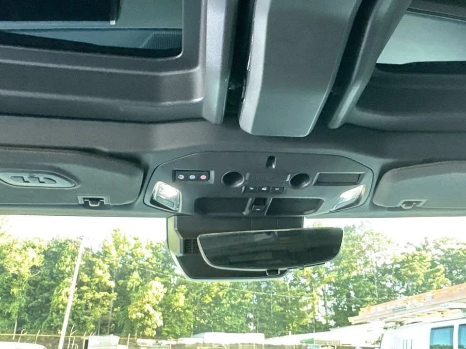 2024 GMC Hummer EV - Image 18 of 20
