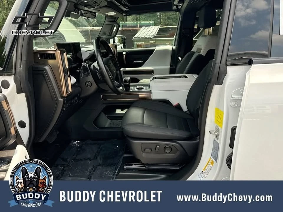 2024 GMC Hummer EV - Image 13 of 20