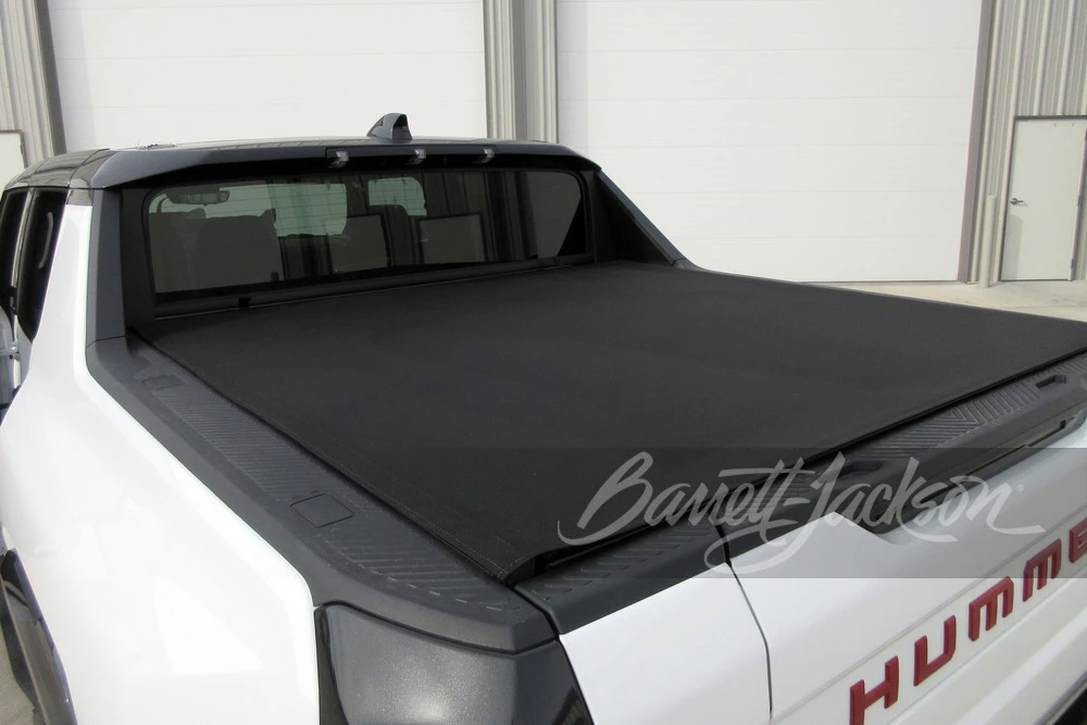2024 GMC Hummer EV - Image 22 of 26