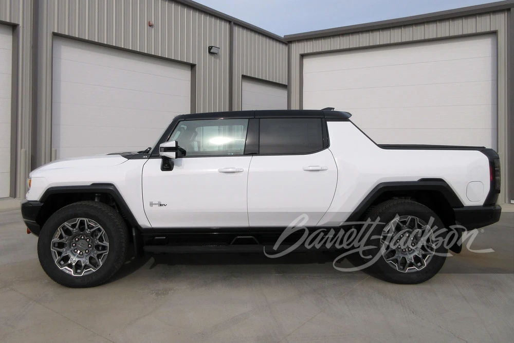 2024 GMC Hummer EV - Image 26 of 26