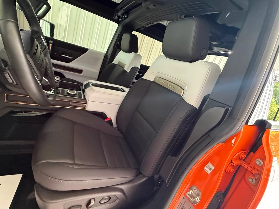 2024 GMC Hummer EV - Image 2 of 12