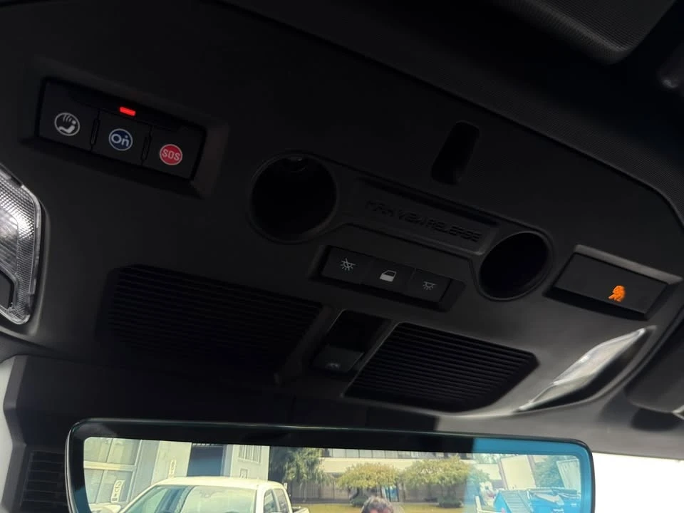 2024 GMC Hummer EV - Image 8 of 18