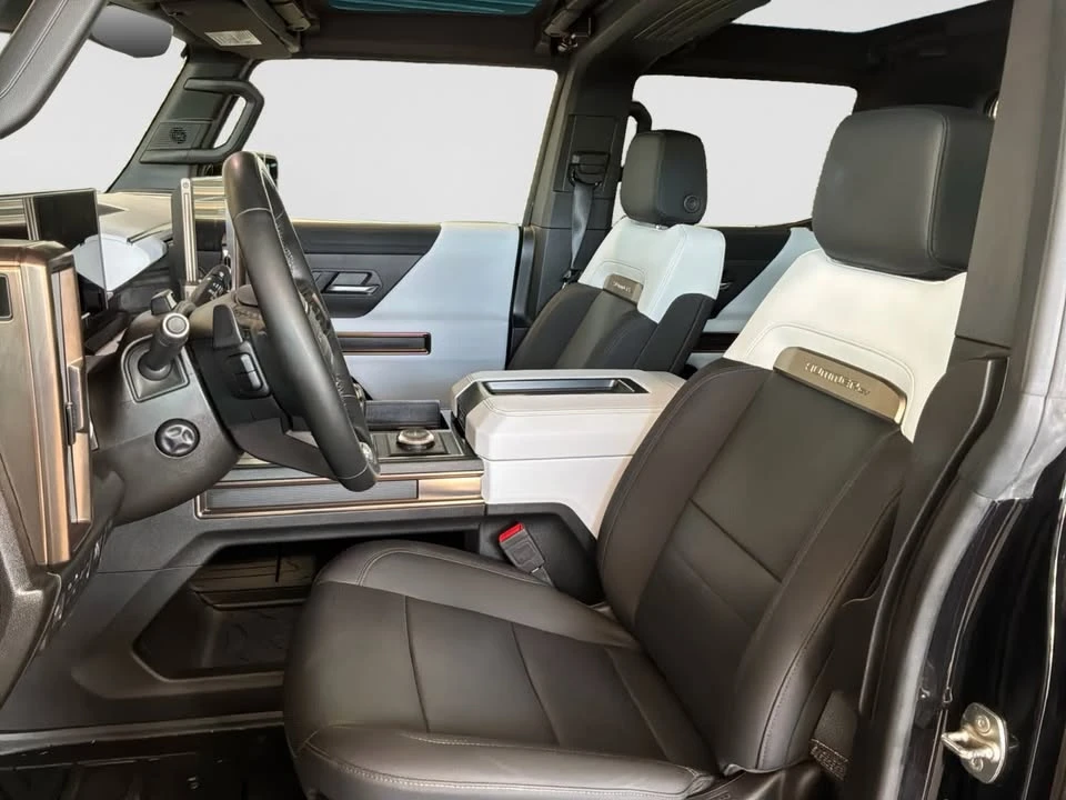 2024 GMC Hummer EV - Image 10 of 20