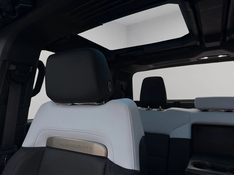 2024 GMC Hummer EV - Image 16 of 18