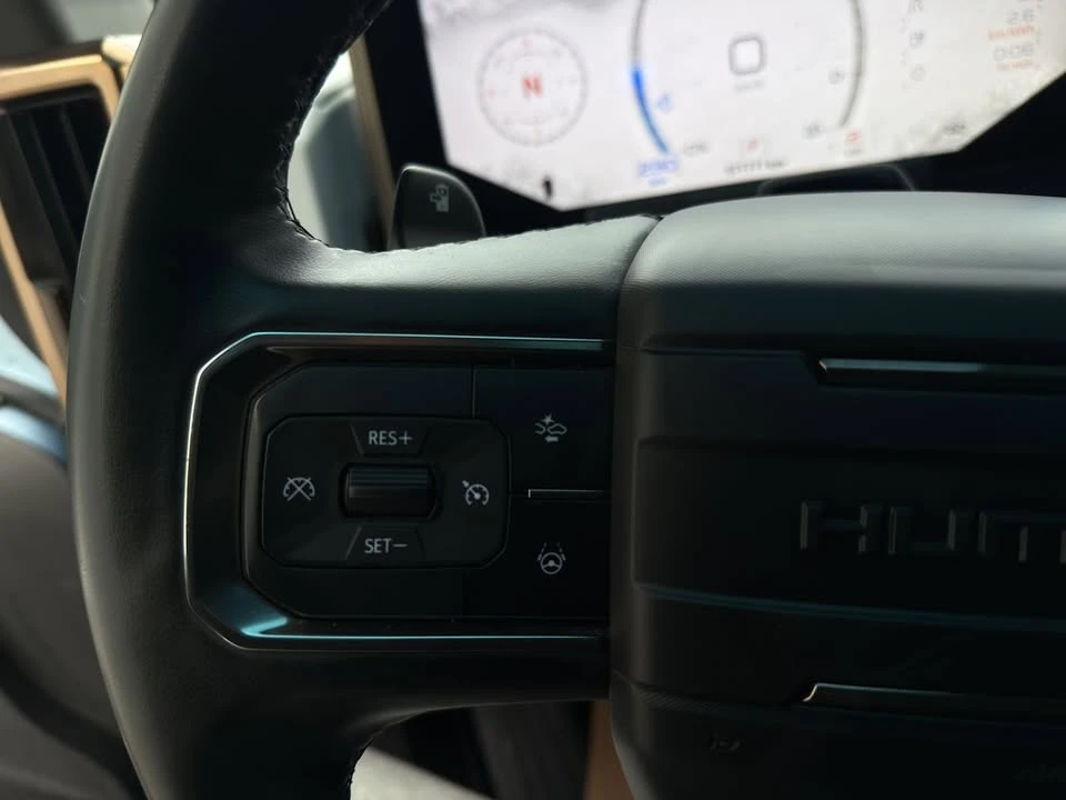 2024 GMC Hummer EV - Image 7 of 18