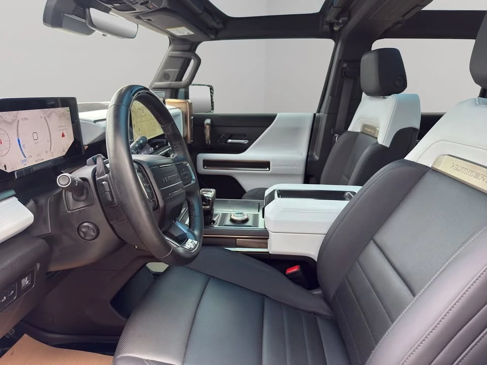 2024 GMC Hummer EV - Image 9 of 18