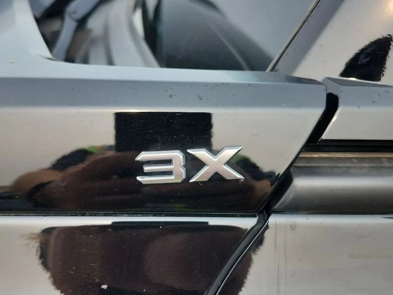 2024 GMC Hummer EV - Image 7 of 8