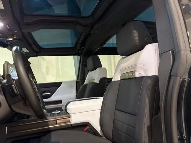 2024 GMC Hummer EV - Image 20 of 20